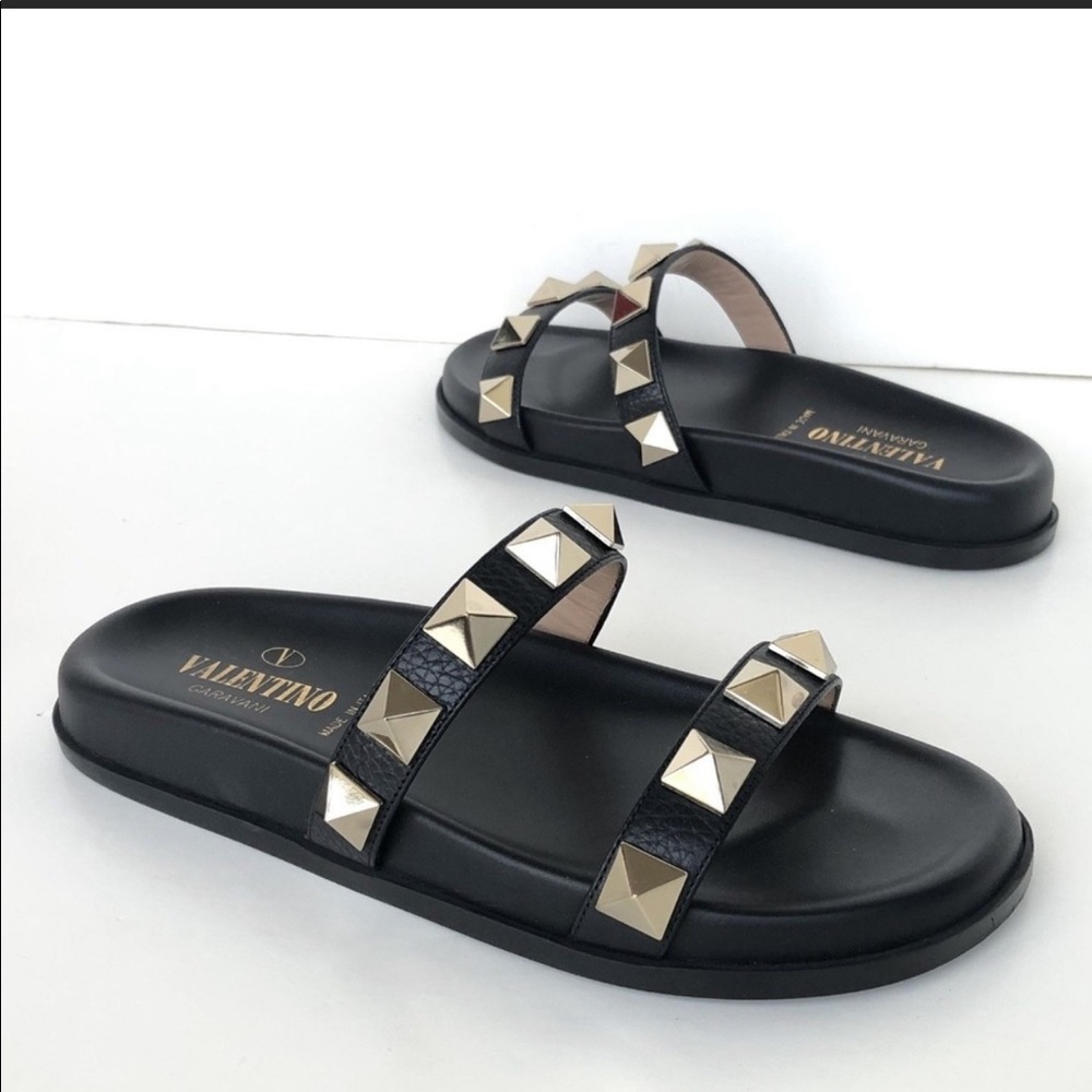 ❌SOLD❌ Valentino Slides